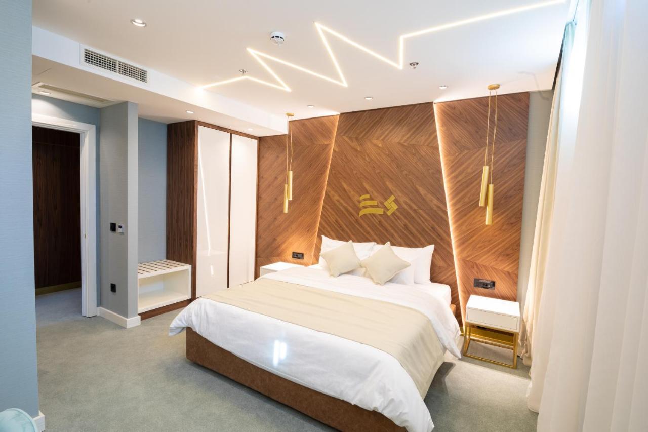 Hotel Pupin Novi Sad Exterior photo A bedroom at the hotel
